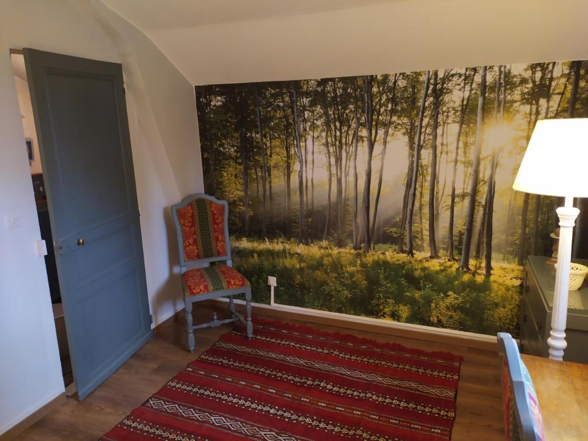 Petit Saint Hubert 1 A 4 Personnes Bed & Breakfast Velles  Exterior photo